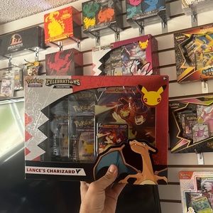 Pokémon Celebrations Lance’s Charizard V Collection Box
